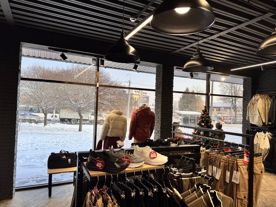 Оренда фасадної  будівлі на Пивзаводі