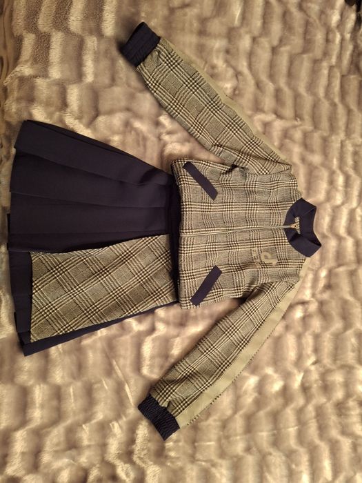 Костюм у клітинку