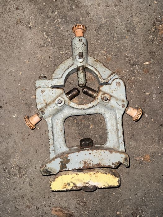 Продам запчастини на Токарний станок ИТ-1м