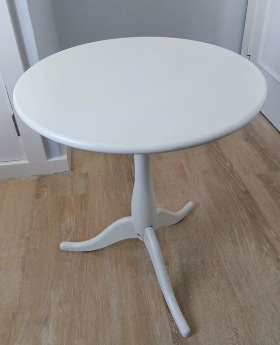 Mesa de apoio branca