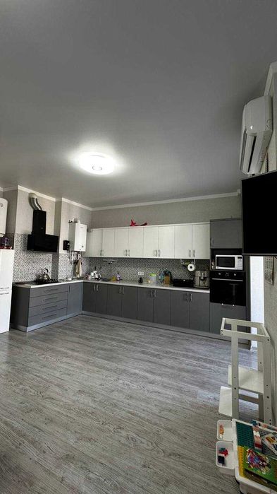 ЖК Ривьера Сити. Просторная 2 ком квартира с ремонтом! -ТК