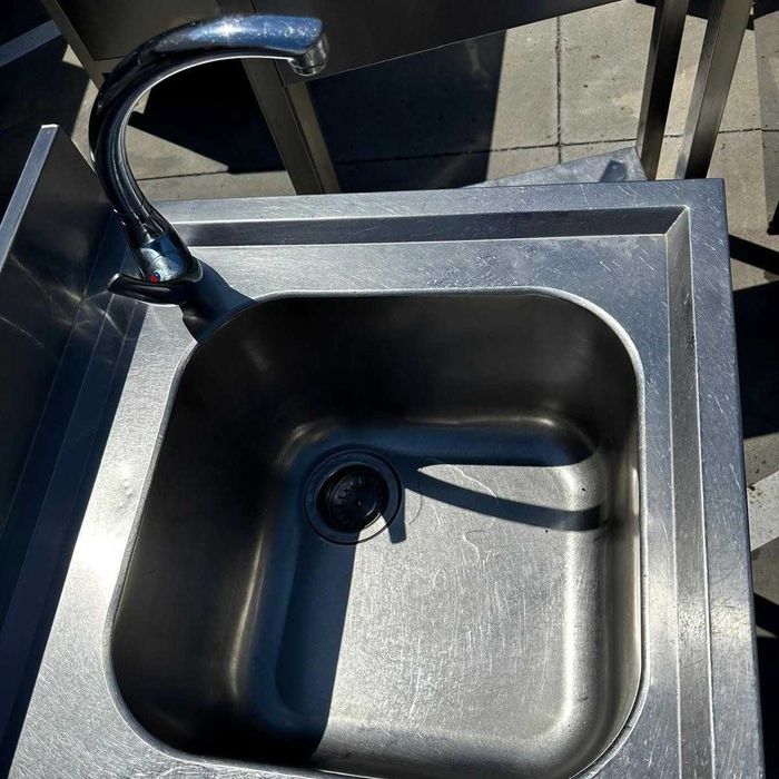 C - Bancada em Inox com Lava-Loiça - Ocasião