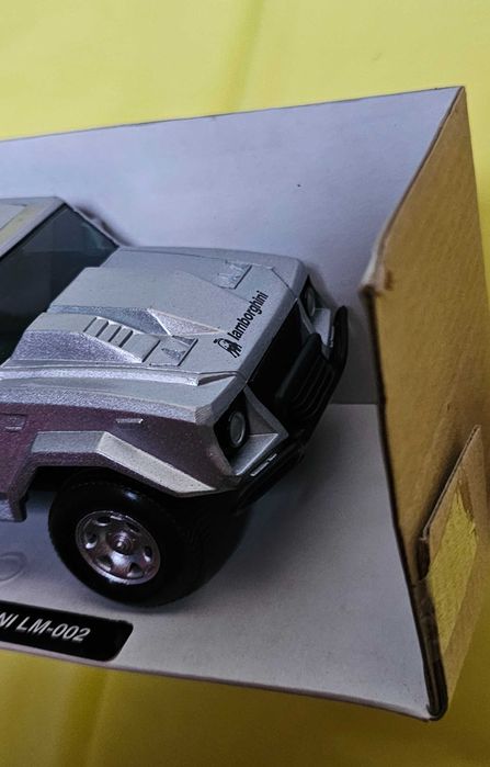 Lamborghini LM-002. 1986 NewRay