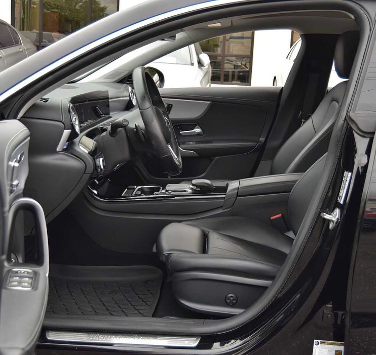Mercedes-Benz CLA 250 4MATIC      2021