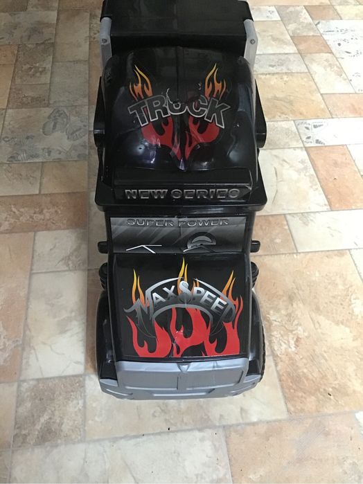 Автопарк трейлер іграшка машинка автострада