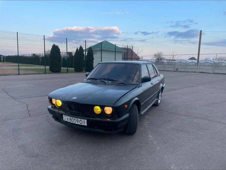 Продам BMW Е28 528i на полном ходу