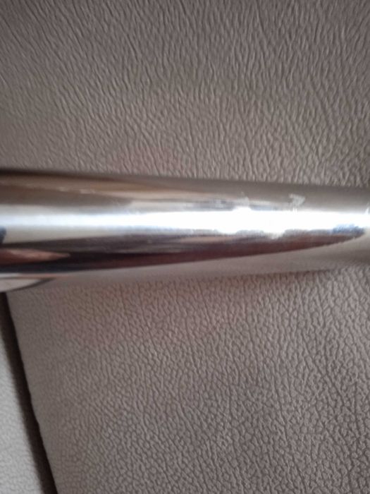 A menos de metade do preço em loja. Prateleira extensível para duche