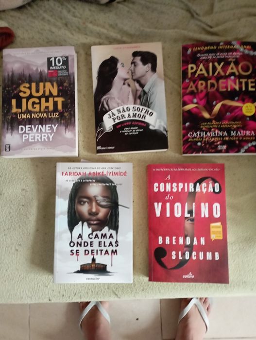 Vendo livros novos