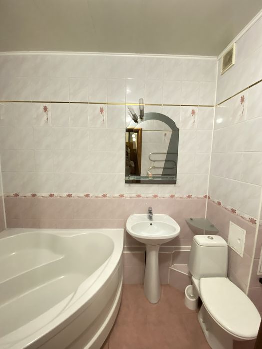 Продаж 1 кімнатної квартири-43,5 м2 по вулиці Героїв Гостомеля з мінімальним оформленням і газом