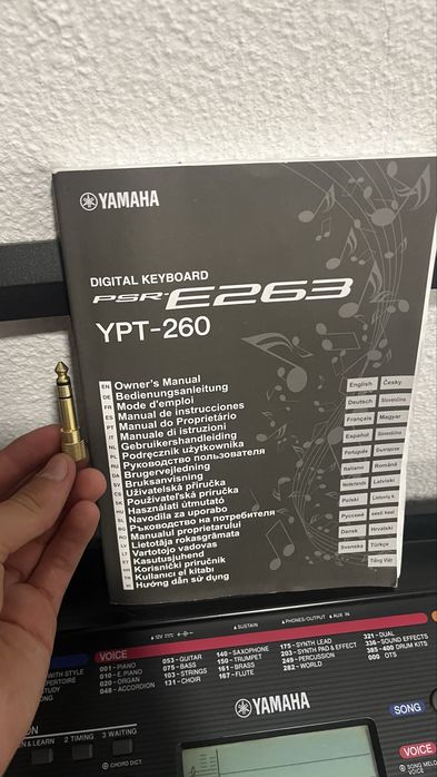 Piano Yamaha YPT-260