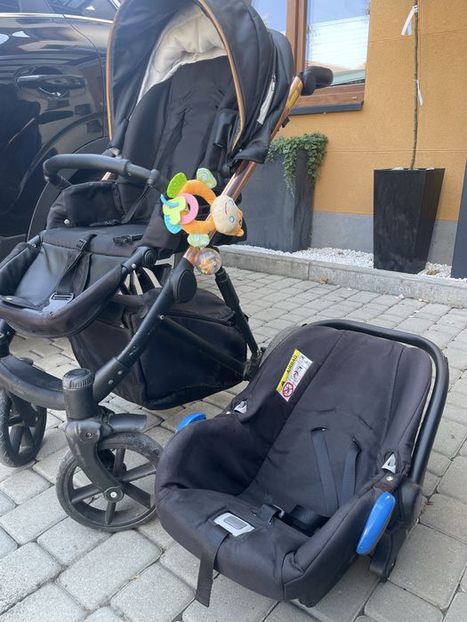 Wózek dziecięcy 3w1 – gondola + spacerówka + fotelik samochodowy