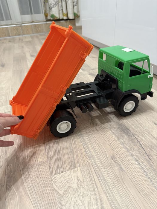 Великий самоскид (машинка самосвал) Orion