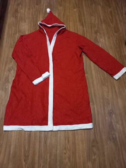 Красный костюм , халат  Санта-Клауса,с капюшоном.Большой размер.