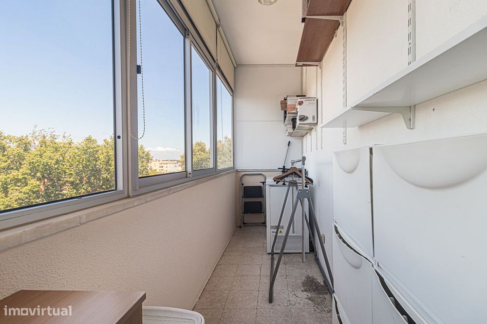 Apartamento T2 em Amora - Cruz de Pau