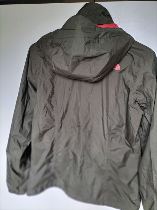 The North Face oliwkowa kurtka, wiatrówka z kapturem