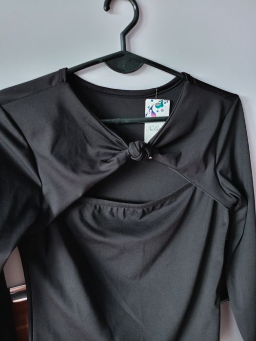 Bluza czarna z długim rękawem r. 36/38