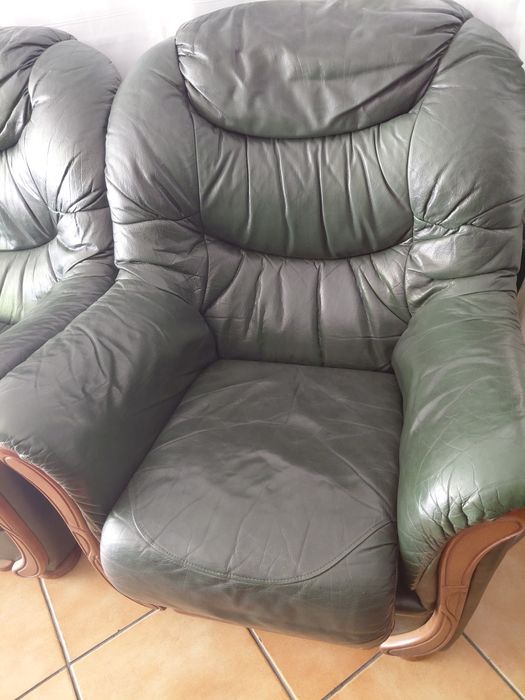 Vendo conjunto de 3 solfas em pele