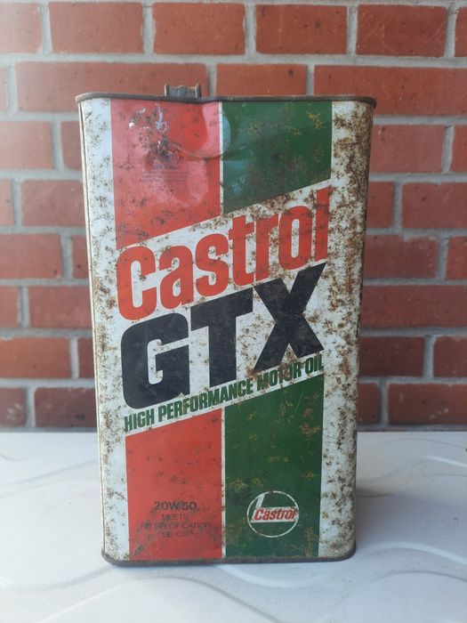 Puszka zabytkowa po oleju Castrol