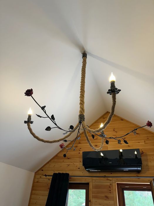 Żyrandol, lampa jedyna w swoim rodzaju