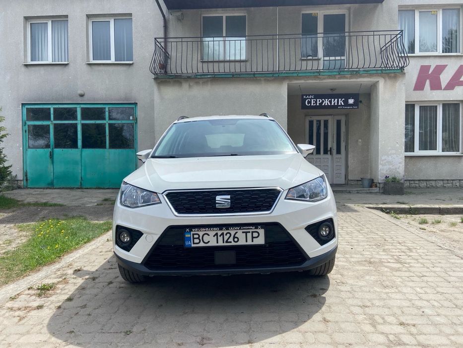 Автомобіль seat arona