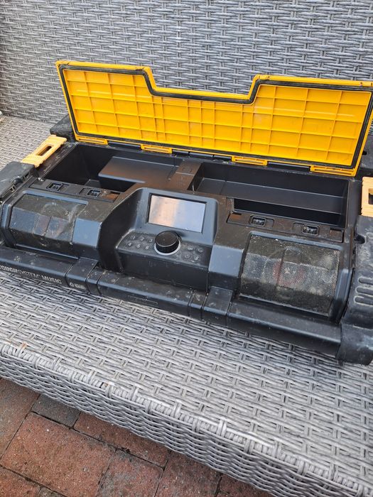 Radio Dewalt  18V