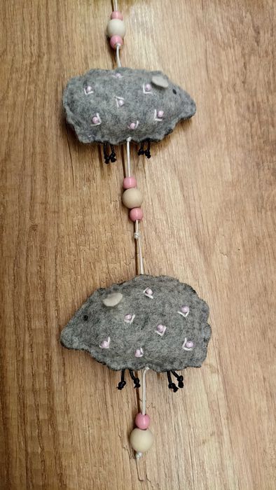 Girlanda, owieczka, baranek, filc, wełna, rękodzieło