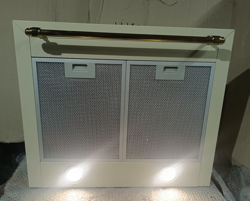 Витяжка купольна Klarstein Montblanc 60, кремова