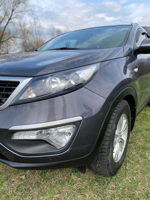 Продам автомобіль Кіа спортедж 2012р .в.