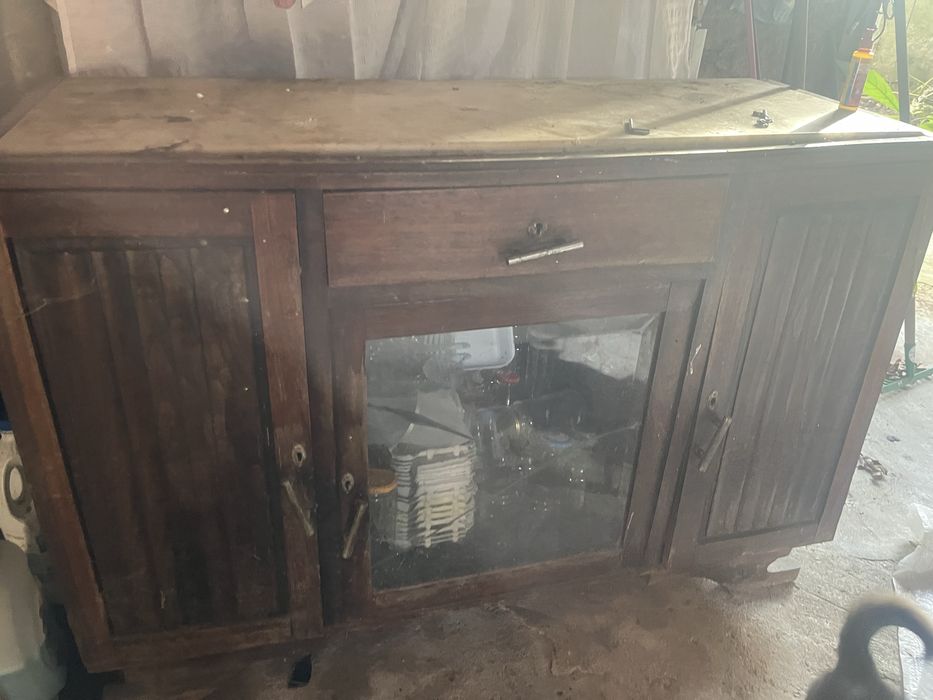 Movel para restutar c/pedra