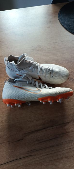 Korki dziecięce Nike  rozmiar 36