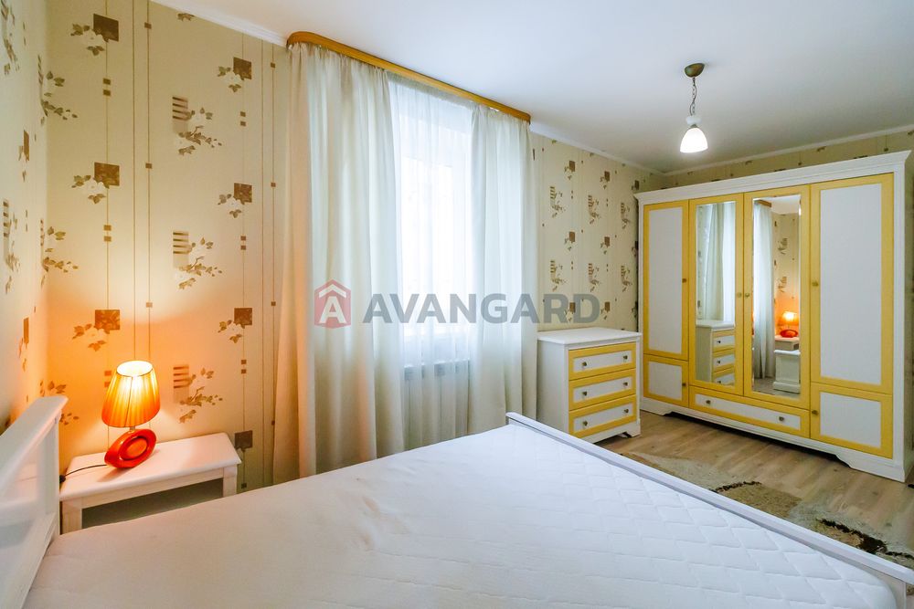 Продається квартира 121,8 кв.м Буча, Ірпінь, своє паркомісце