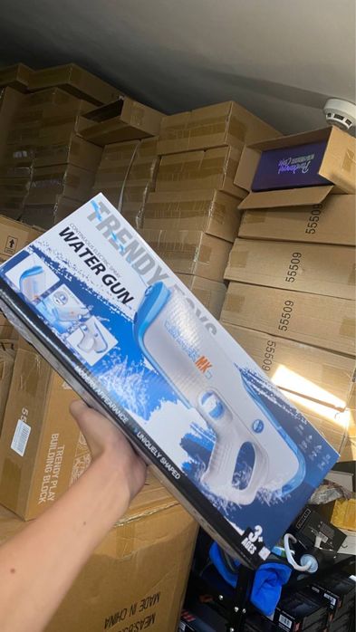 Водяний електричний бластер з автоматичним набором води Water Gun Shark Mk CY069