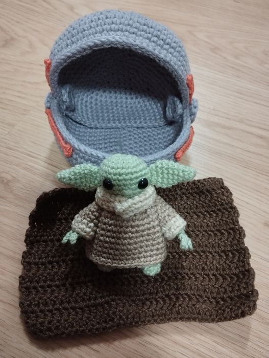 baby Yoda e nave star wars