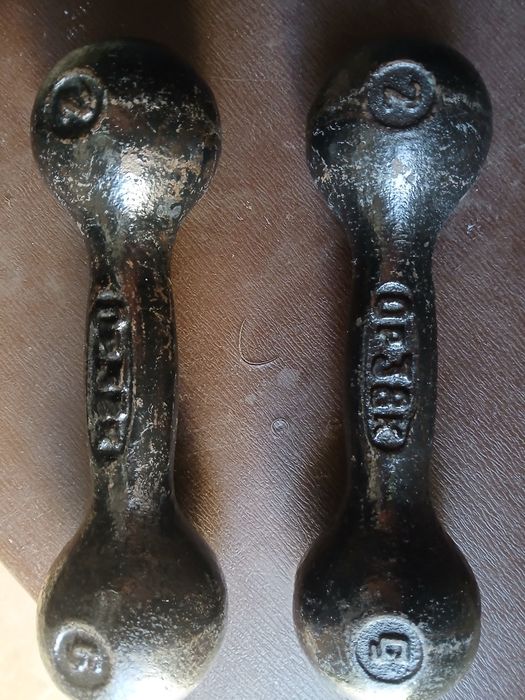 Гантелі 2шт по 2кг.