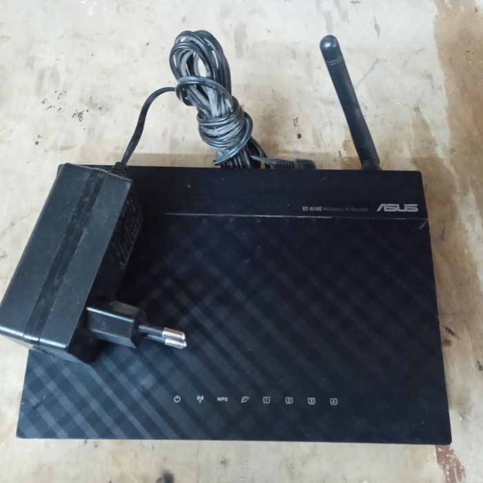 Router Asus RT-N10E