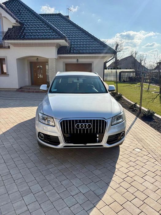Samochód Audi Q5