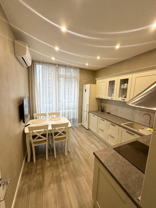 Предславинська 55. Французький квартал 2. Квартира оренда