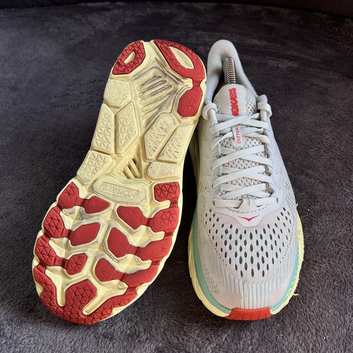 Чоловічі кросівки HOKA Clifton 7.	Р.39.