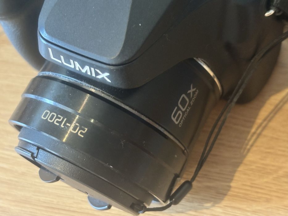 Panasonic Lumix DC-FZ82 18.1MP | Zoom Ótico 60x | 4K + Bolsa