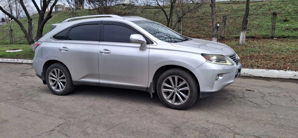 Автомобіль LEXUS RX350