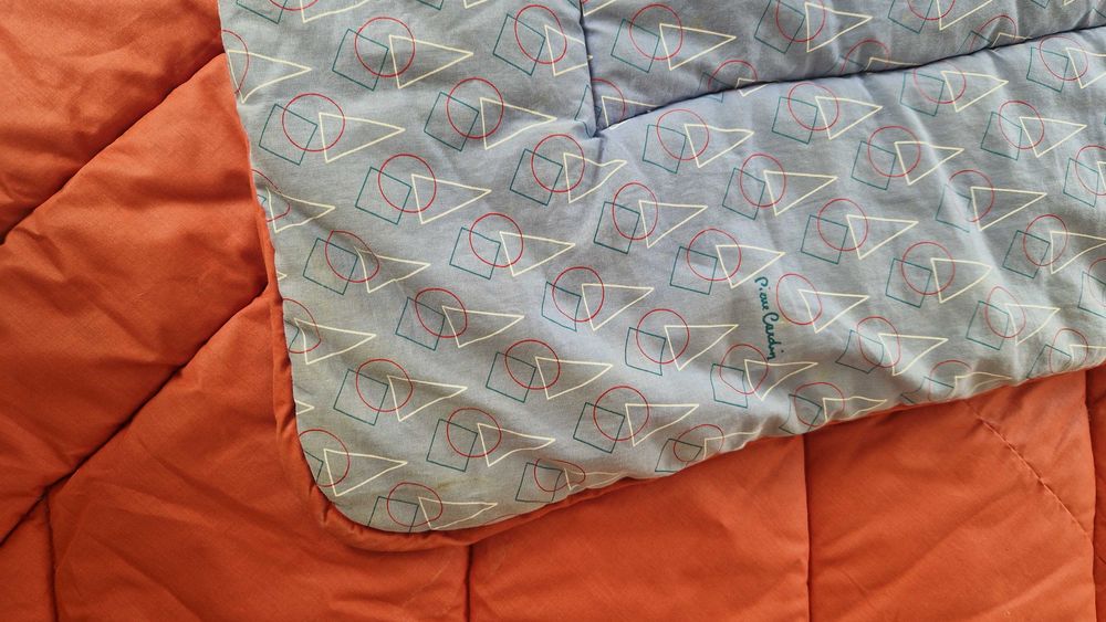 Edredon 2 faces Pierre Cardin 230cm largura x 220 cm comprimento