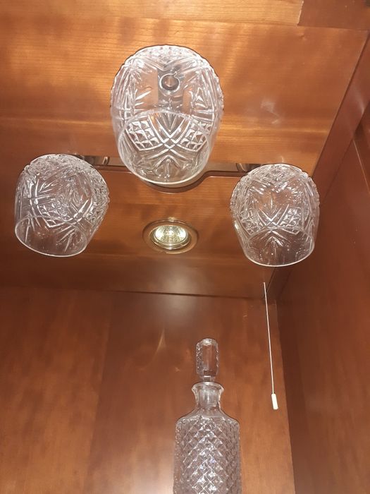 Bar c/ balcão + 6 Copos