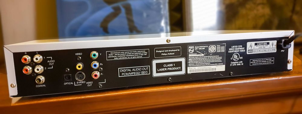 CD / DVD плеер Philips 724