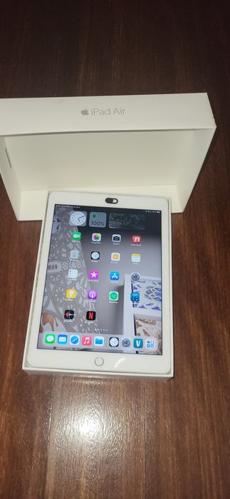 iPad Air 16GB / 32GB Wi-Fi (Cinzento Espacial) – Excelente Estado