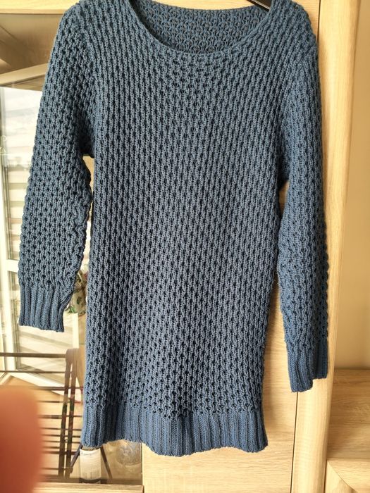 Granatowy sweter damski M