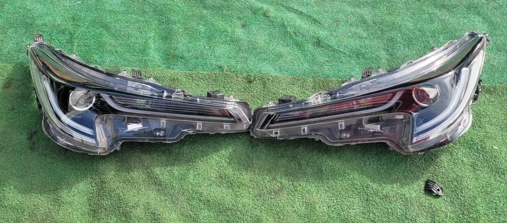 Farois/Óticas Toyota Corolla E21 Hybrid A