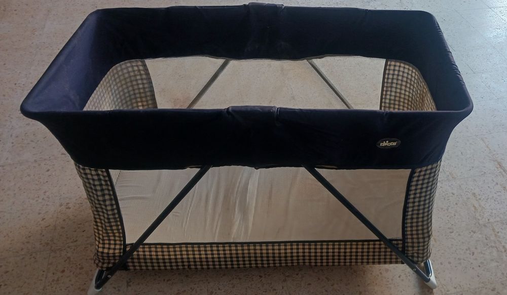Cama de viagem para criança