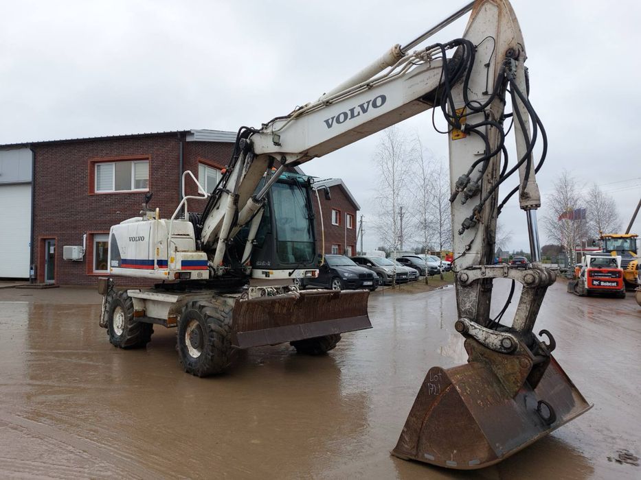 Продам колесный экскаватор Volvo Ew 160 c , 2011 г , 3 ковша