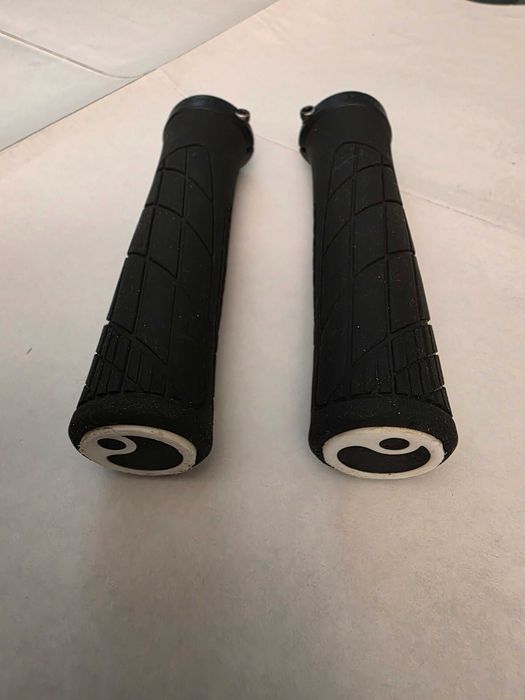 Punhos Ergon GA20 Bicicleta Grips BTT MTB Conforto