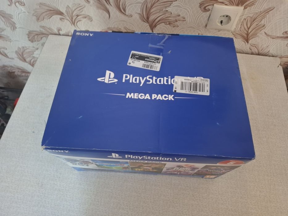 Продам VR PS4 окуляри ( віртуальної реальності)